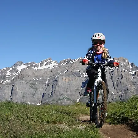 Appartementhaus La Promenade アパート